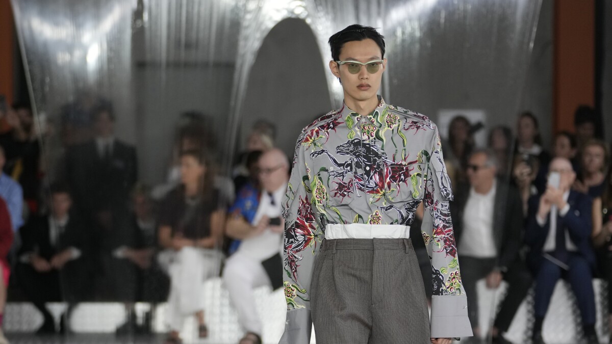 Milan Fashion Prada animates male form with 1940s tailoring that